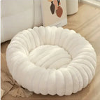 White / M