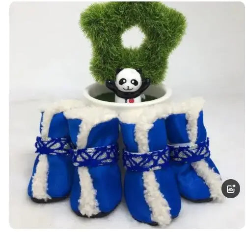 Christmas Padded Pet Boots – Red or Blue