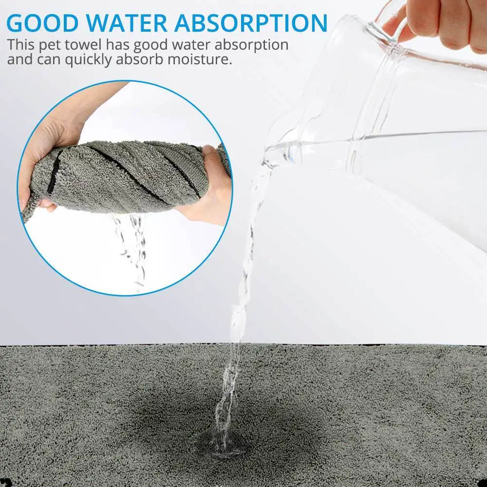 Grey pet towel with fast water absorption, ideal for drying dogs and cats after bath
