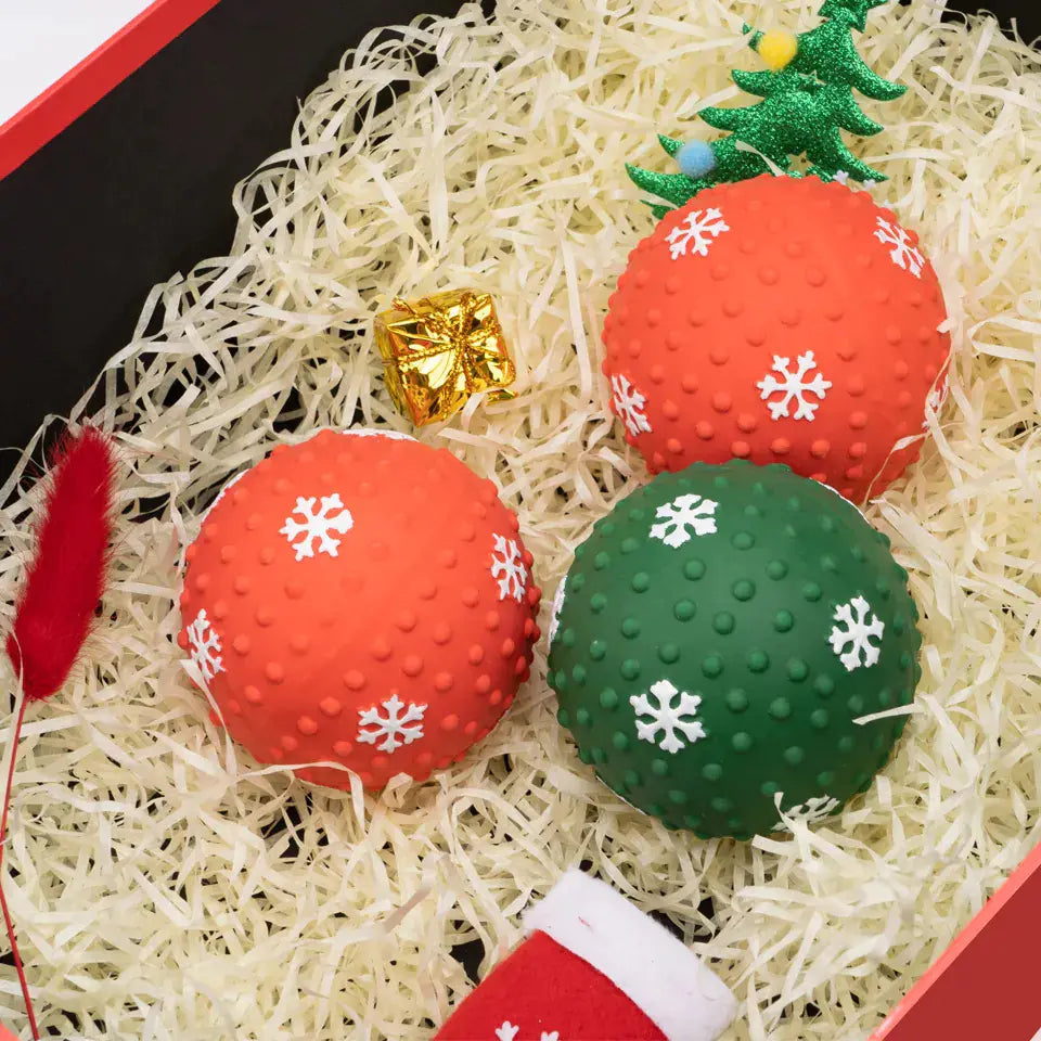 Wholesale High-Bounce Christmas Snowball Pet Toy